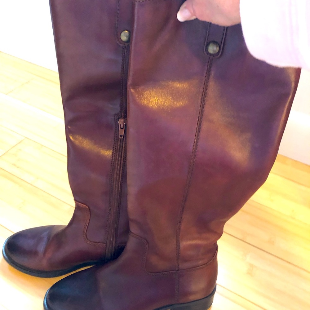 Inc brand new brown boots!
